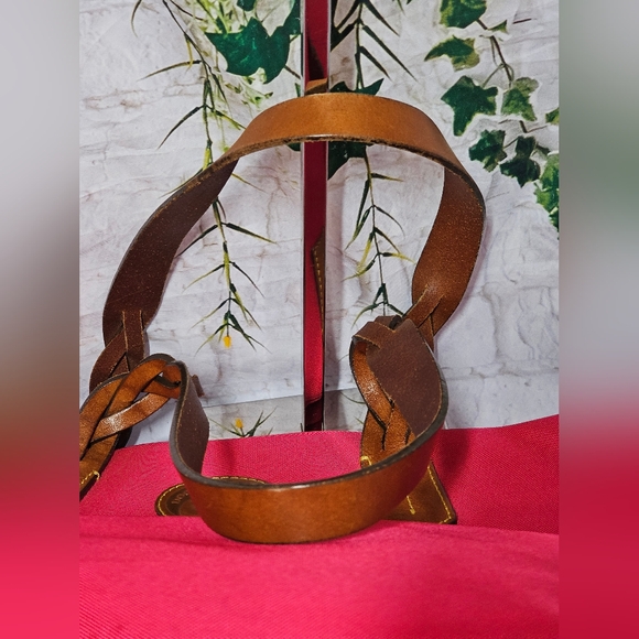 EUC Dooney&Bourke CANVAS Shoulder bag - Picture 7 of 14